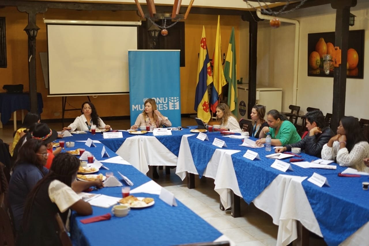 Reunión con sociedad civil en Cauca