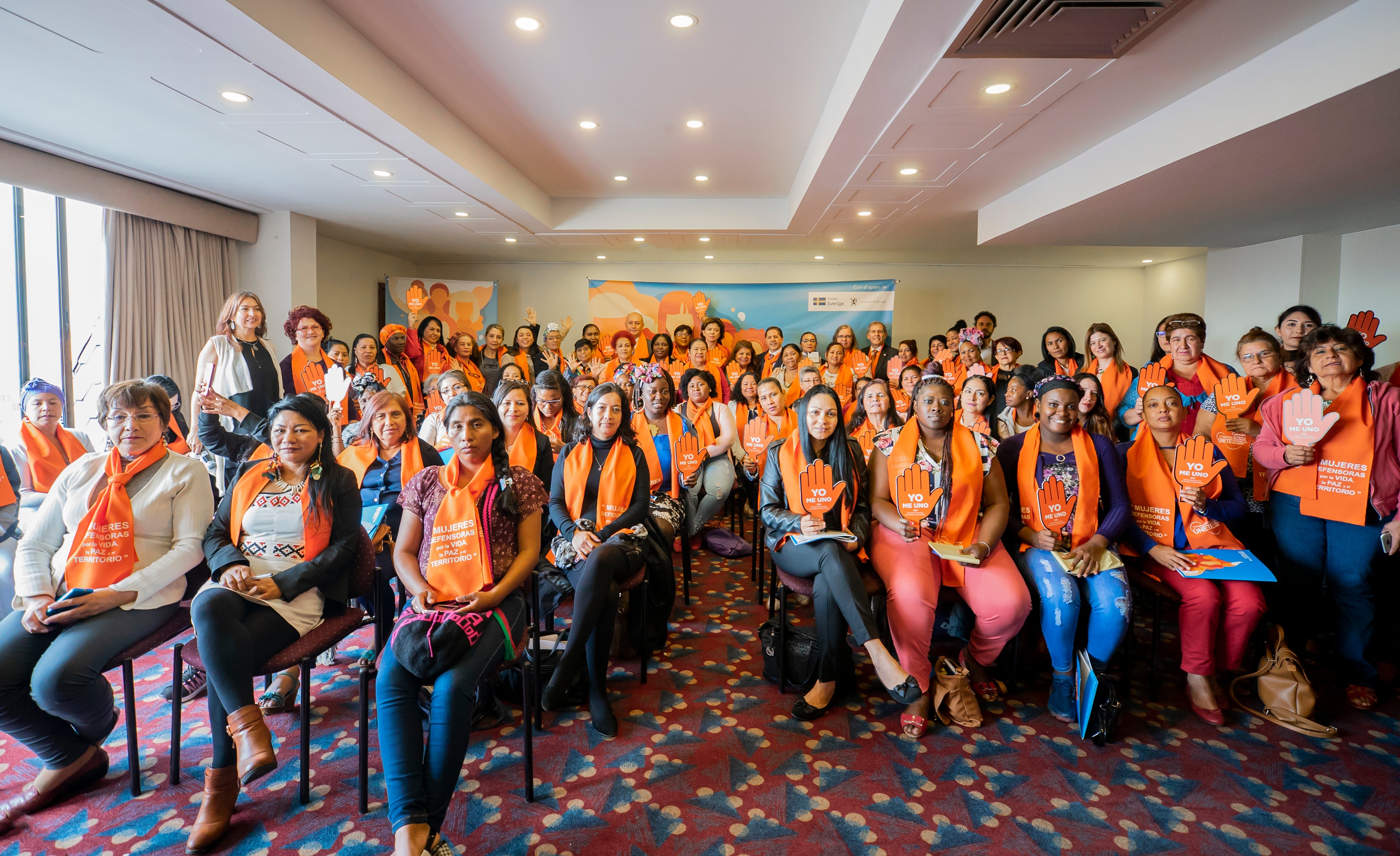 Lideresas y defensoras de derechos humanos: “Mujeres por la vida, la paz y  el desarrollo”